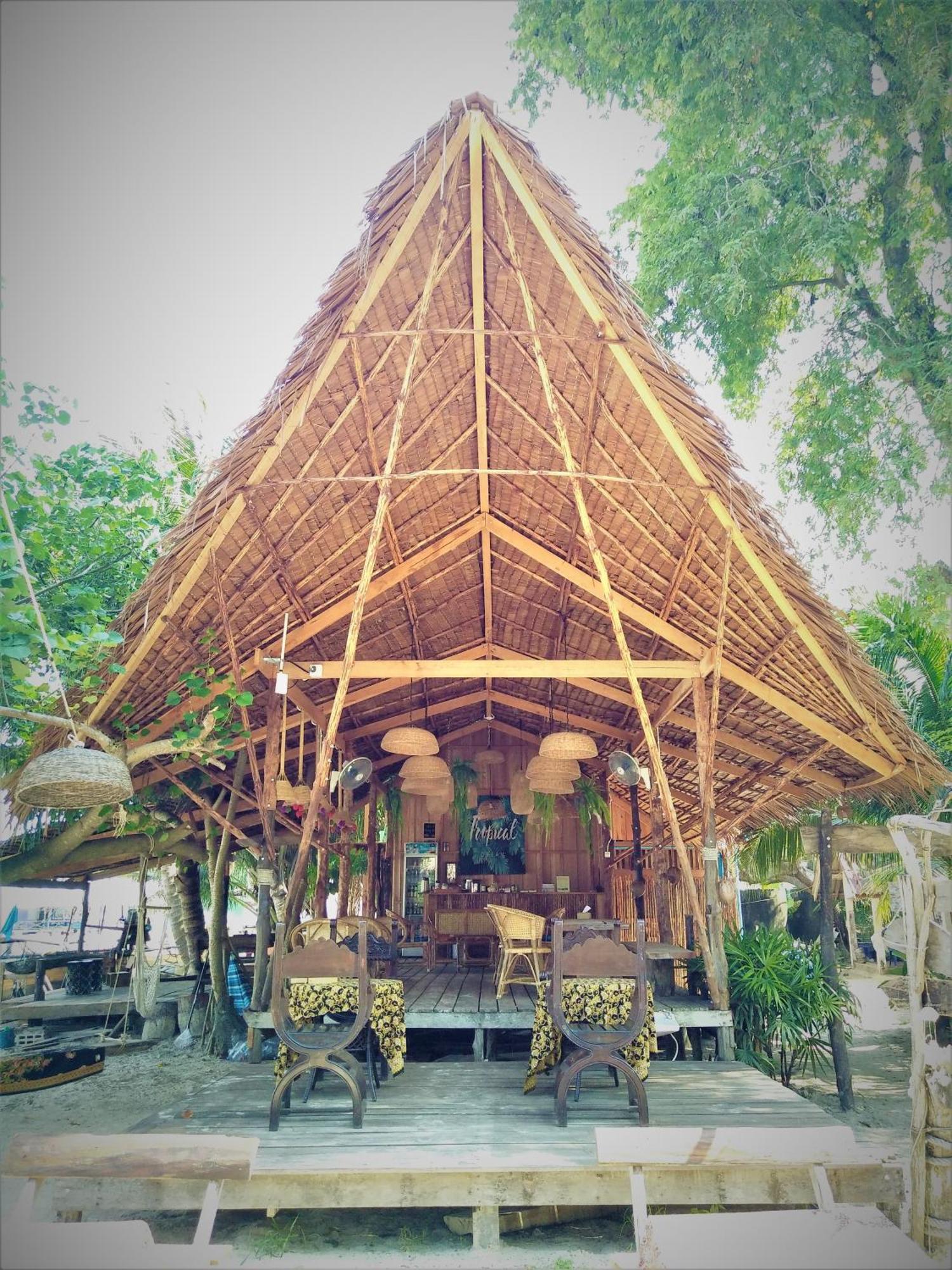 The Tropical Koh Mook Villa Exterior photo